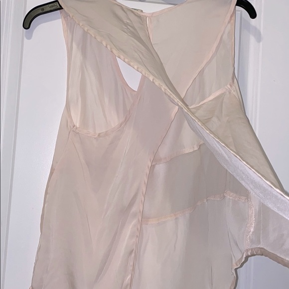 Boutique sheer backless tank - Picture 4 of 5